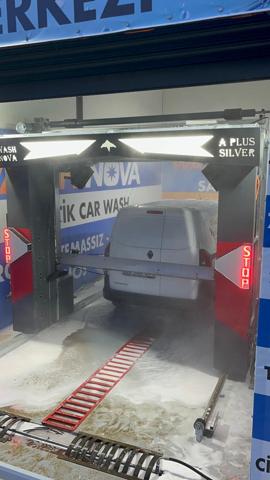 WashNova Robotik Oto Yıkama tesis içi